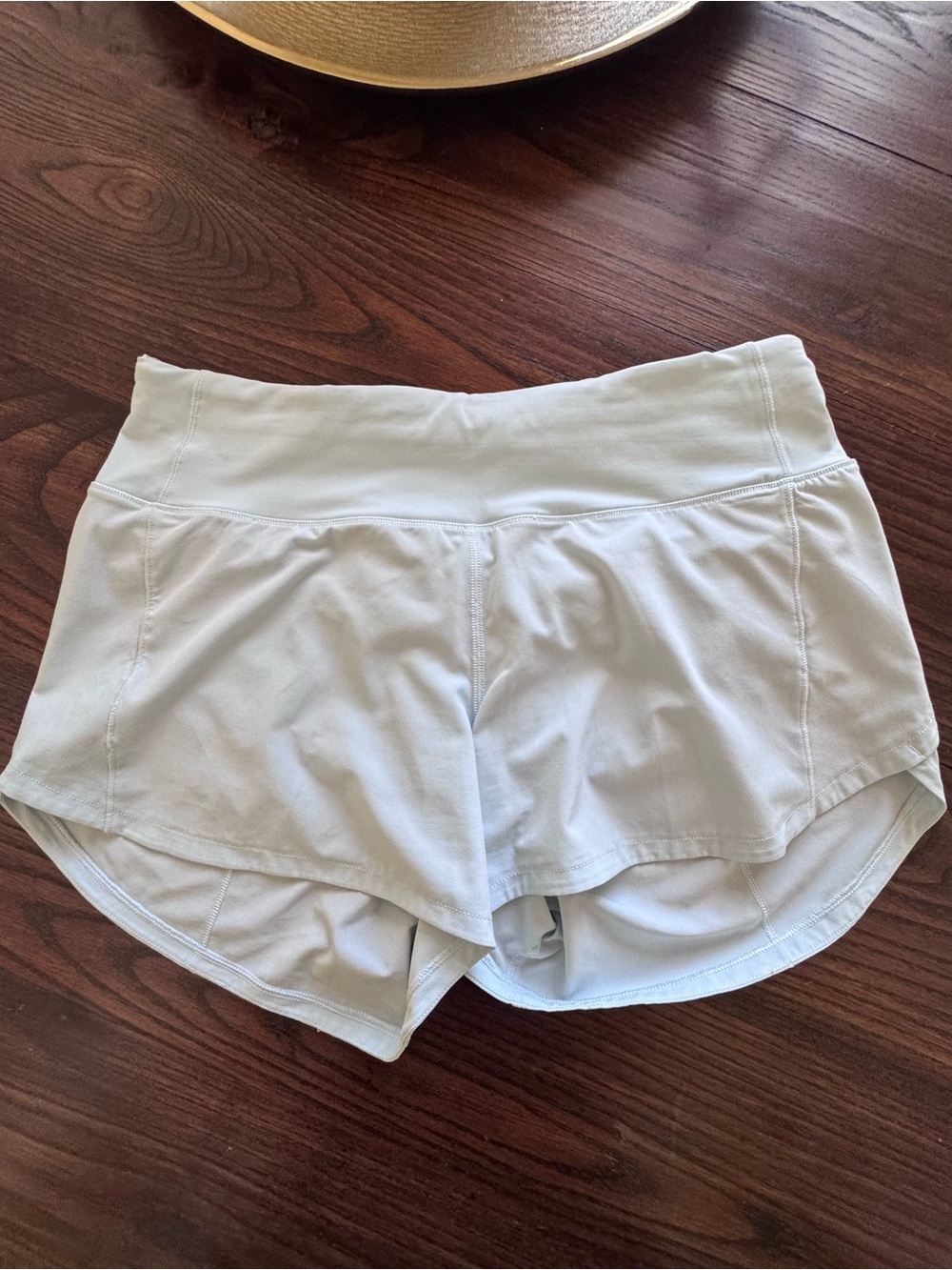 Lululemon Speed Up shorts size 6 Light Blue mid rise 4inch